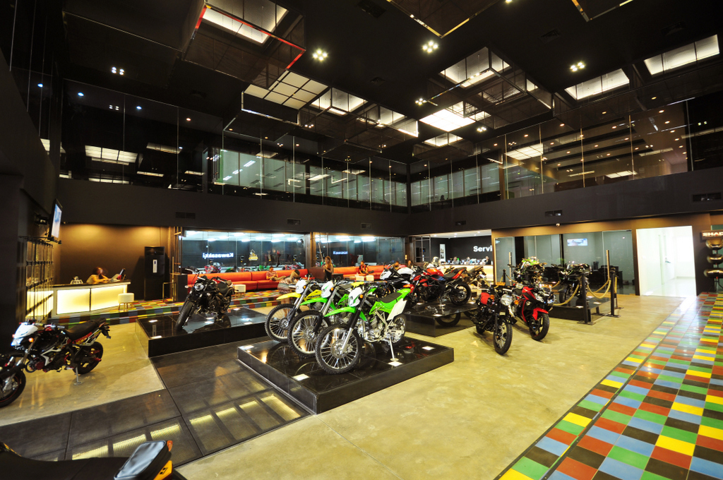 showroom motor kawasaki